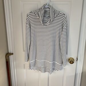 Loose cowl neck long sleeve top.